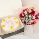 1 KG PINEPLE CAKE + MONEY BOQUET
